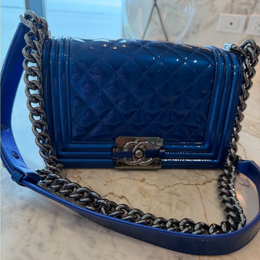 CHANEL Small Boy Bag - Picture 9 of 17